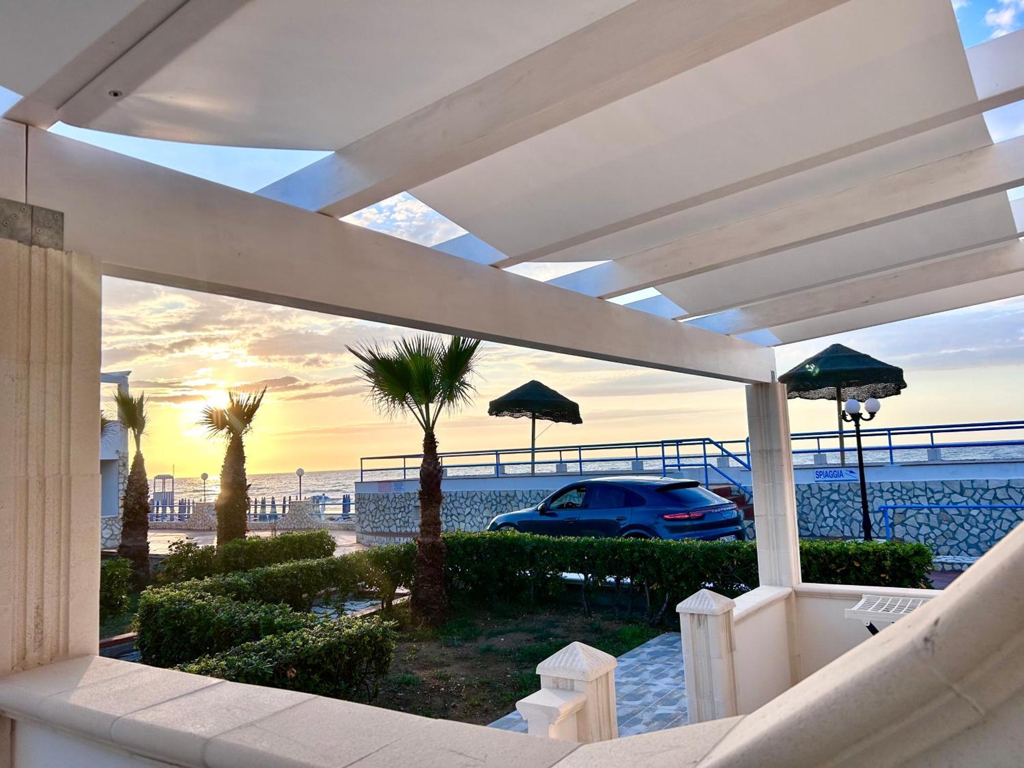 Gemini Luxury Rooms Peschici Exterior foto